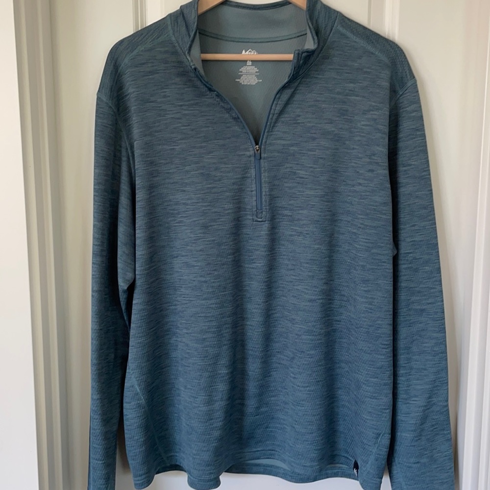 Men’s REI sweatshirt jacket size light blue XL